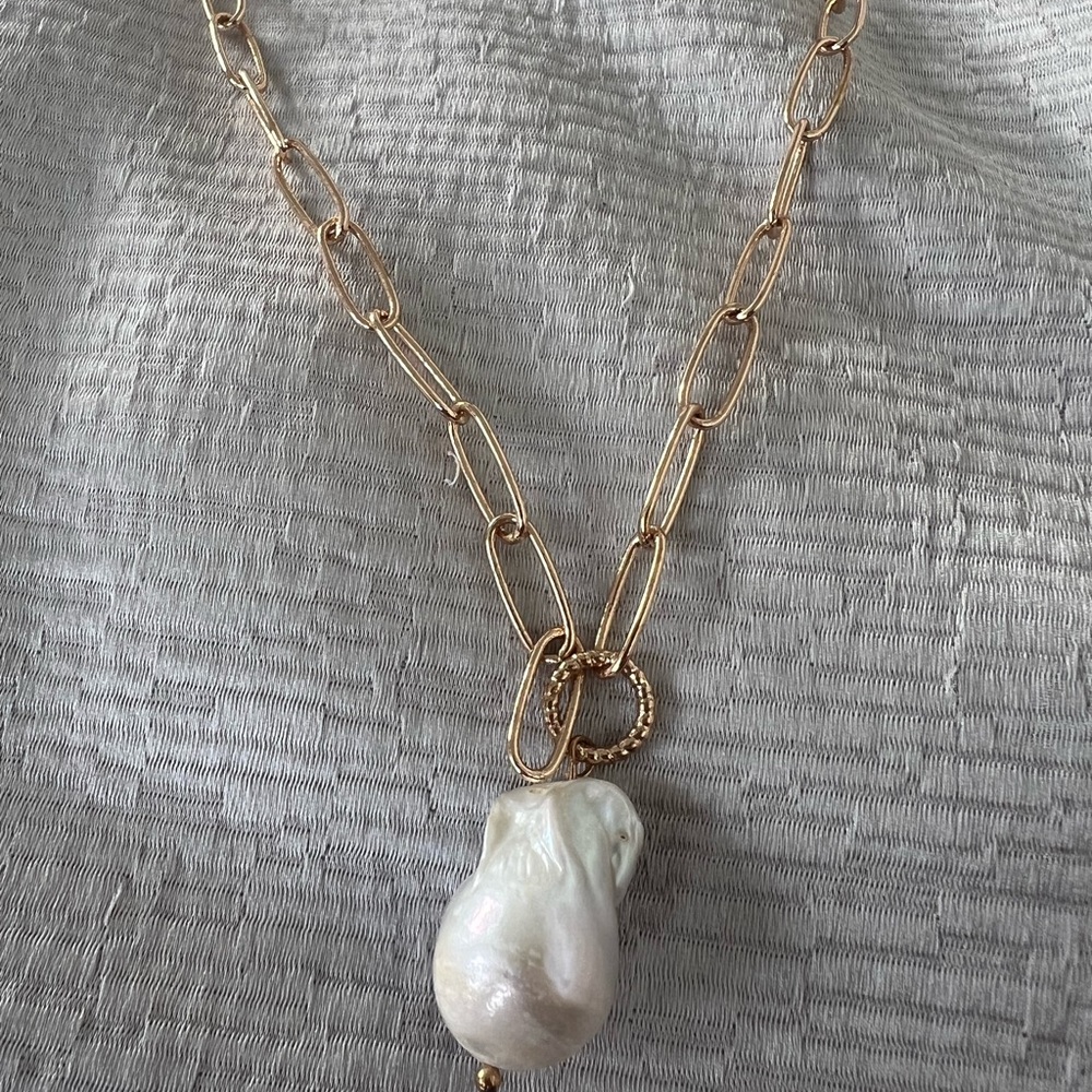 ettika Gold Chain Necklace with White Pearl Teardrop - Picture 5 of 6